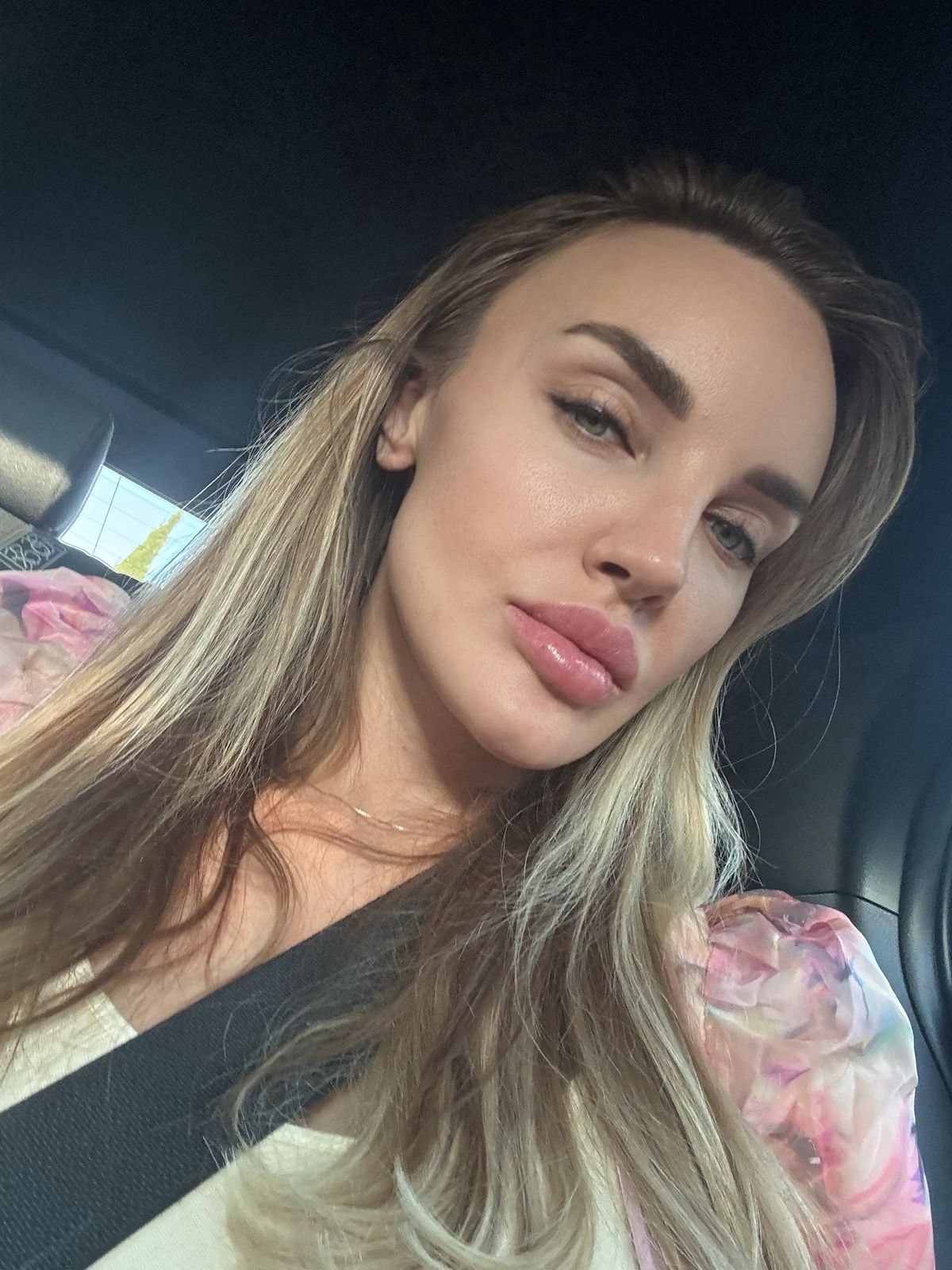 Absolutely gorgeous russian blonde , Alice. Elite Escort in London