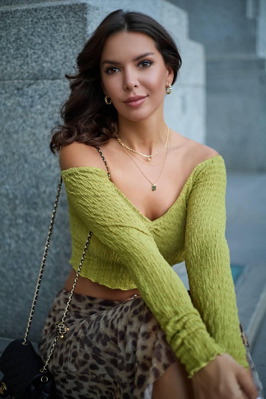 Gorgeuse Ukrainian Monica. Elite Escort. London Escort