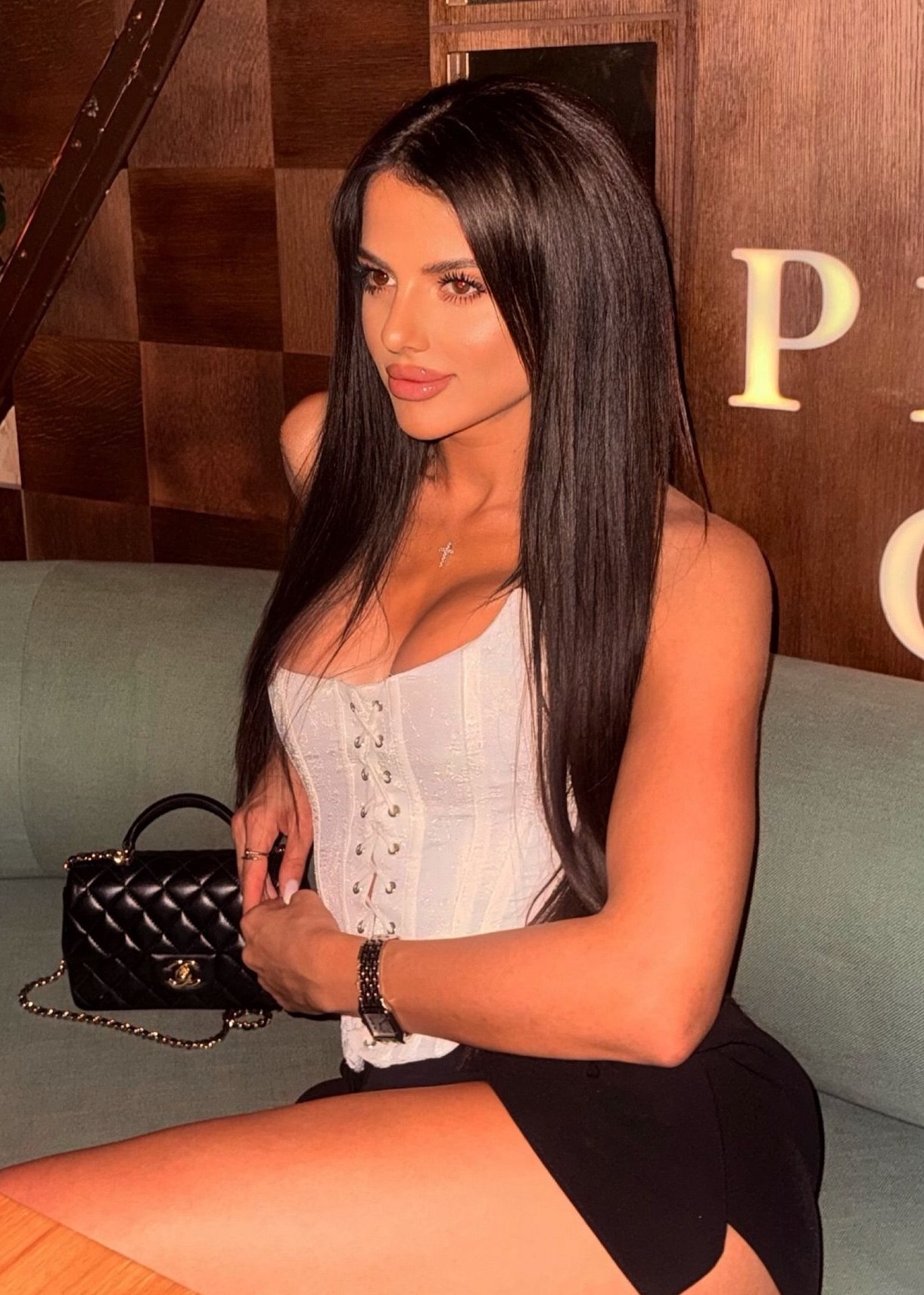 elite brunette in London, Caroline